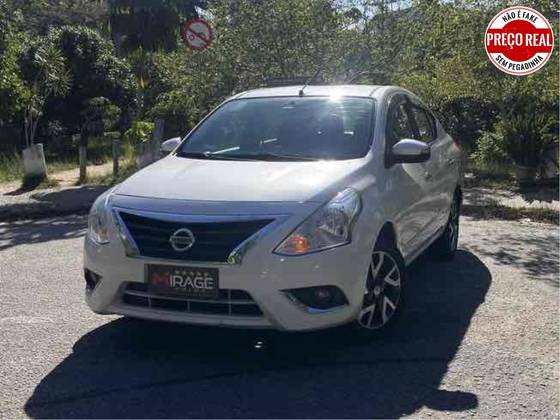 NISSAN VERSA 1.6 16V FLEXSTART UNIQUE 4P XTRONIC NISSAN VERSA 1.6 16V FLEXSTART UNIQUE 4P XTRONIC